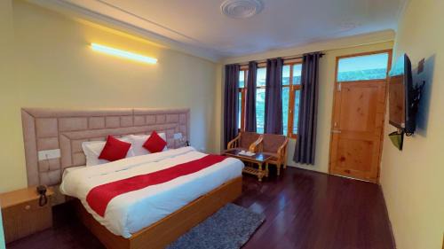 Double Room with Mountain View