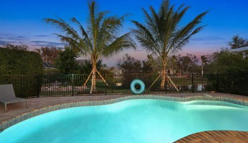Three-Bedroom Holiday Home 