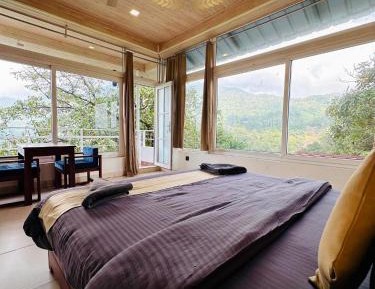 Suite with Pool View