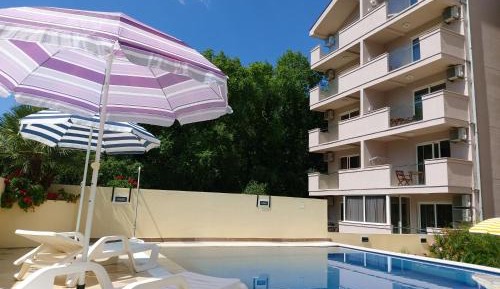 Superior Double Room with Partial Sea View