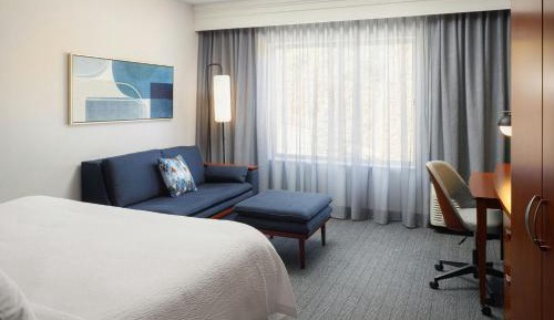 King Room with Sofa Bed