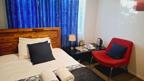 Queen Room with Garden View