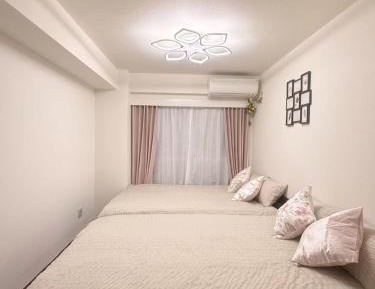 Studio Apartment with Balcony