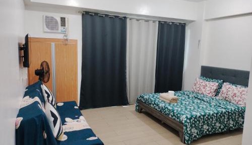 Studio with Sofa Bed