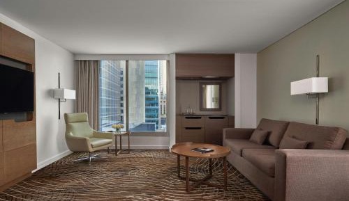 King Suite, 1 Bedroom Larger Suite, 1 King, City view
