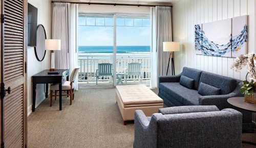 Suite with Sofa Bed and Ocean View