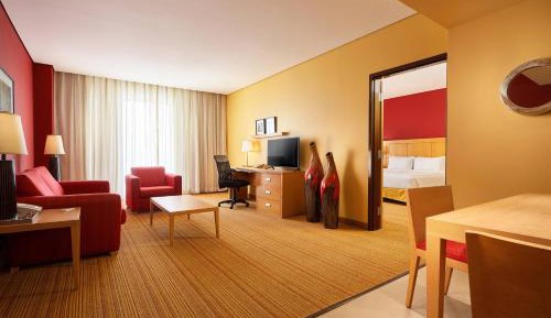 One-Bedroom King Suite