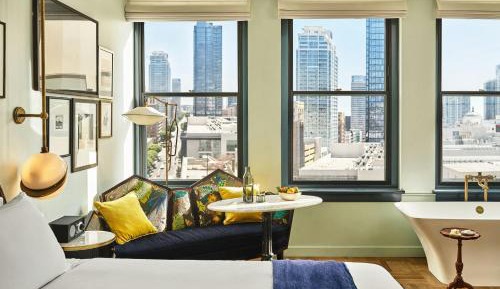 Salon King Room with City View