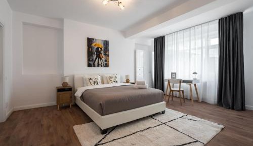 One-Bedroom Deluxe Apartment