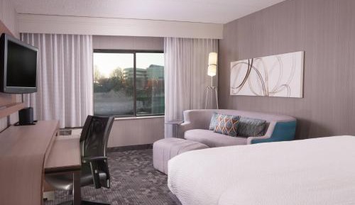 King Room with Sofa Bed