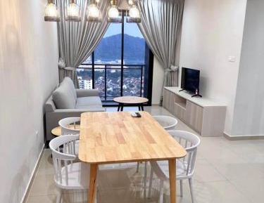 Three-Bedroom Premium Apartment with Resort View