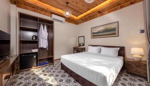 Double Room with Pool View