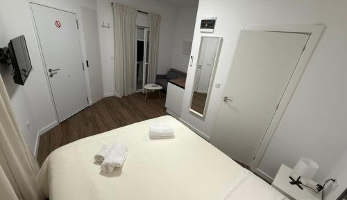 Queen Room with Balcony
