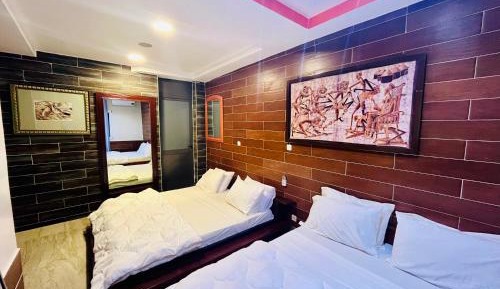 Queen Room with Two Queen Beds - Disability Access