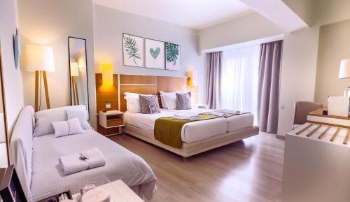 Signature Triple with Private Balcony & City View