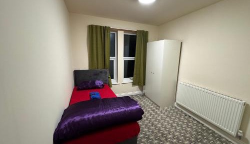 Single Room with Private Bathroom
