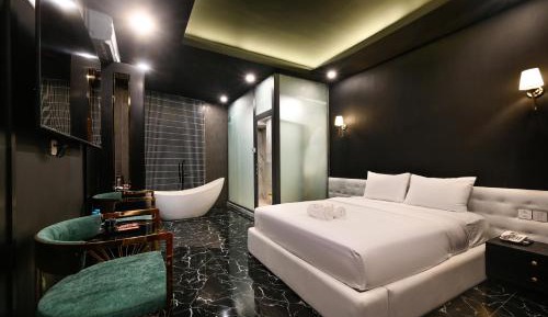 King Room with Balcony