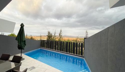 Three-Bedroom Holiday Home 