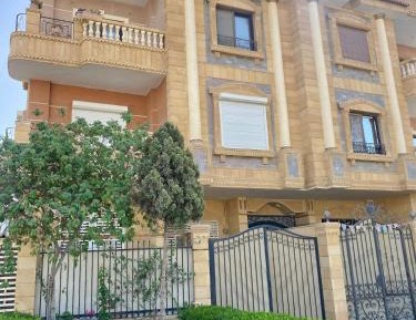 Villa with Garden View