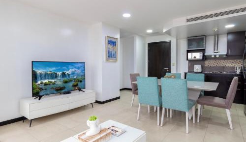 Two-Bedroom Apartment with City View