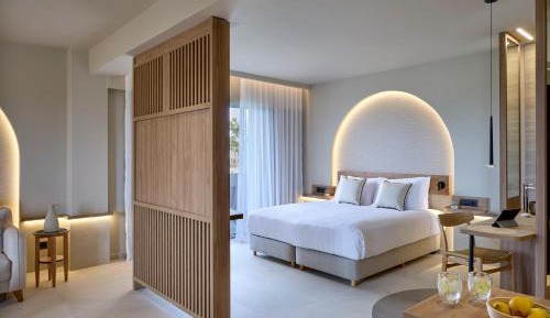 Deluxe Family Suite