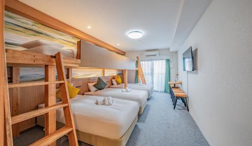 Deluxe Family Room