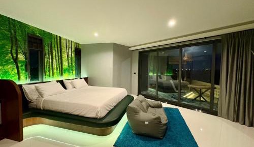 Deluxe Family Suite
