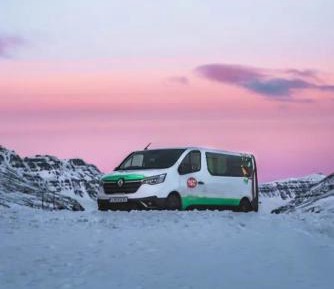 Renault Traffic - 2WD, automatic transmission, overnight heater