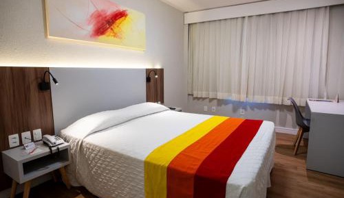 Standard Queen Room