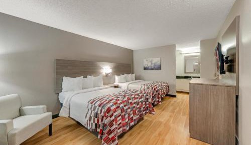 Deluxe Room with Two Double Beds Non-Smoking