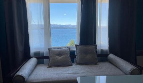 Two-Bedroom Apartment with Lake View