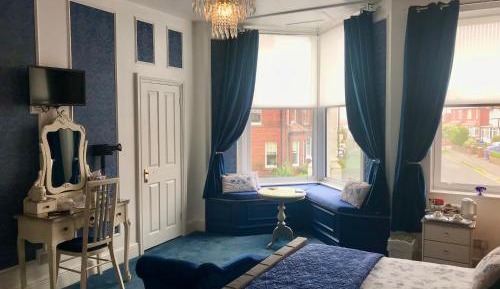 Deluxe Double Room with Shower