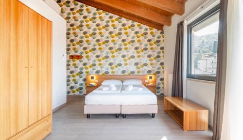 King Room with Lake View