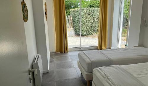 Villa with Garden View