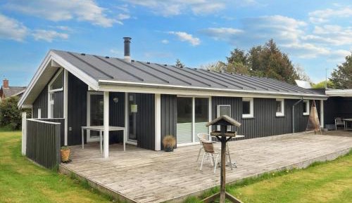 Three-Bedroom Holiday Home 