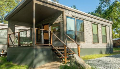 Deluxe Bungalow