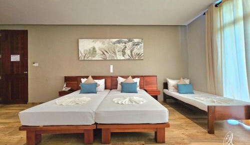 Deluxe Triple Room