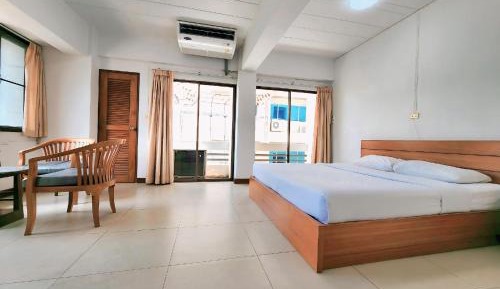 Grand Deluxe King Room