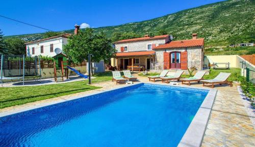Four-Bedroom Holiday Home