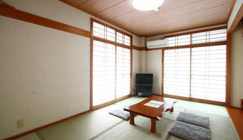 Japanese-Style Room