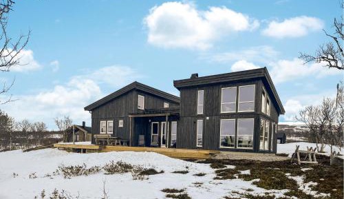 Four-Bedroom Holiday Home
