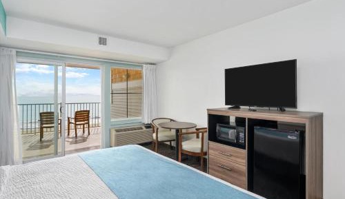 Ocean Front Room with King Bed and Balcony