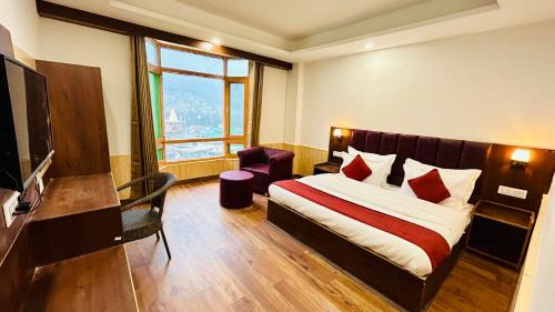 Superior Queen Room
