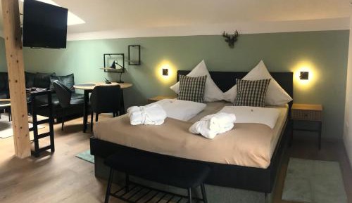 Suite with Mountain View