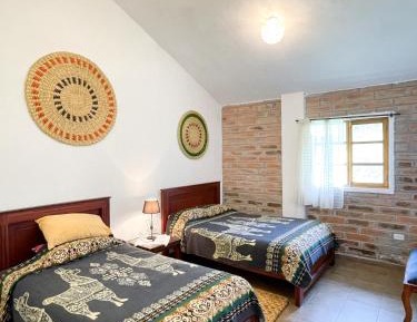 Basic Triple Room with Shared Bathroom