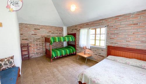 Basic Triple Room with Shared Bathroom
