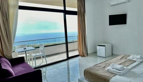 Family Room with Sea View