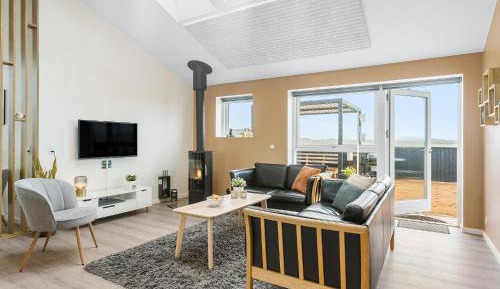 Four-Bedroom Holiday Home