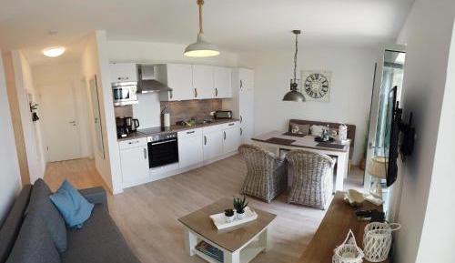 One-Bedroom Apartment with Balcony