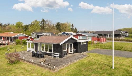 Four-Bedroom Holiday Home